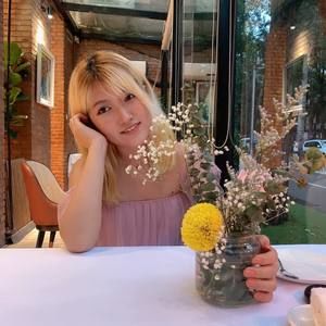 Meet your Posher, Yuening